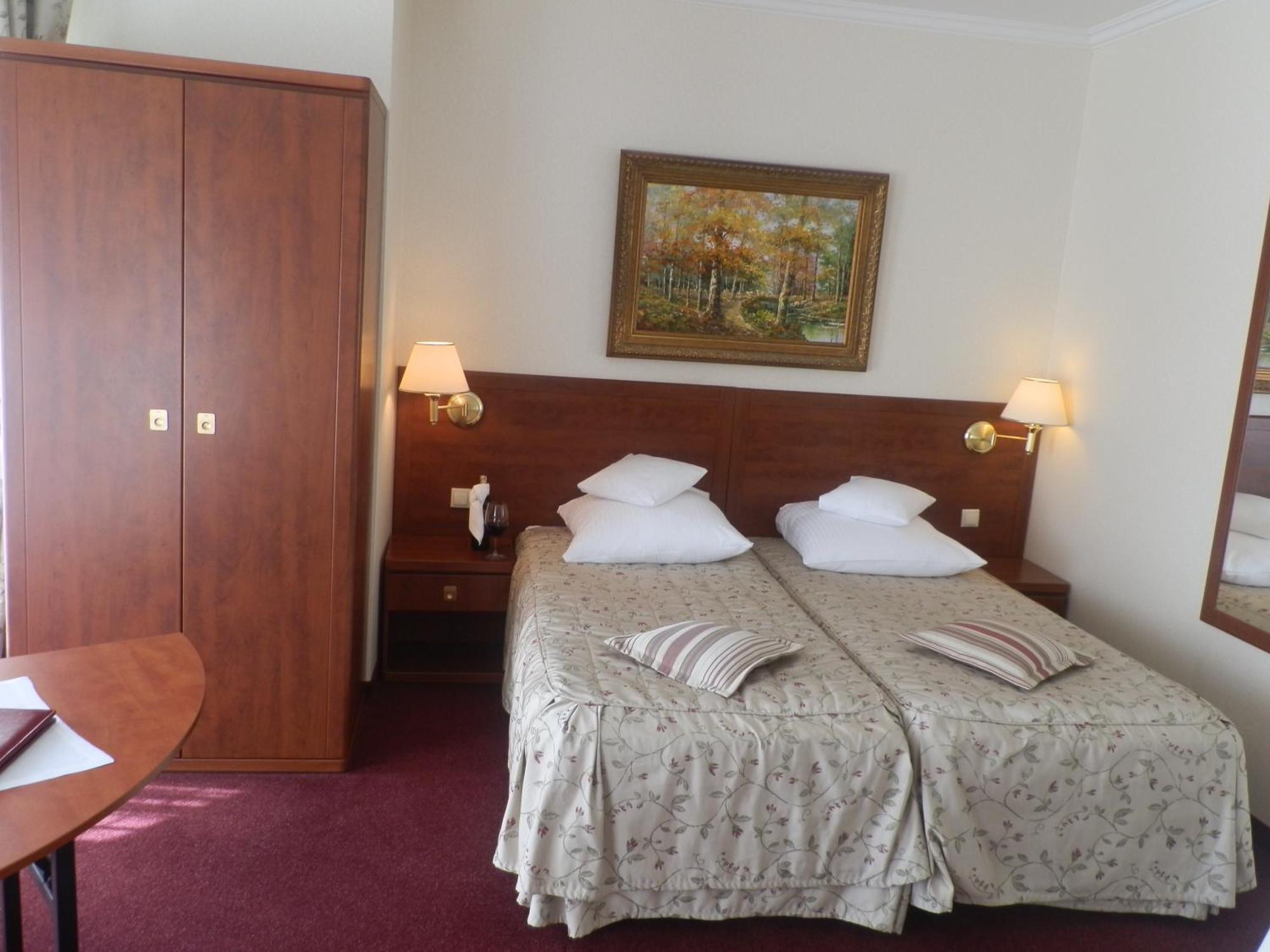 Willa Alexander Resort & Spa - Caloroczny Kryty Basen Mielno  Δωμάτιο φωτογραφία