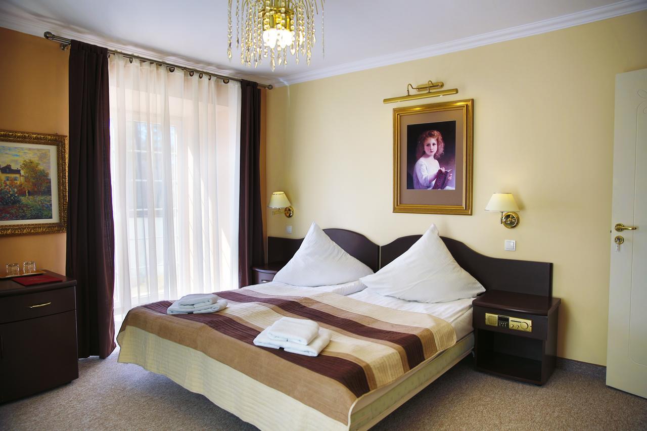 Willa Alexander Resort & Spa - Caloroczny Kryty Basen Mielno  Εξωτερικό φωτογραφία